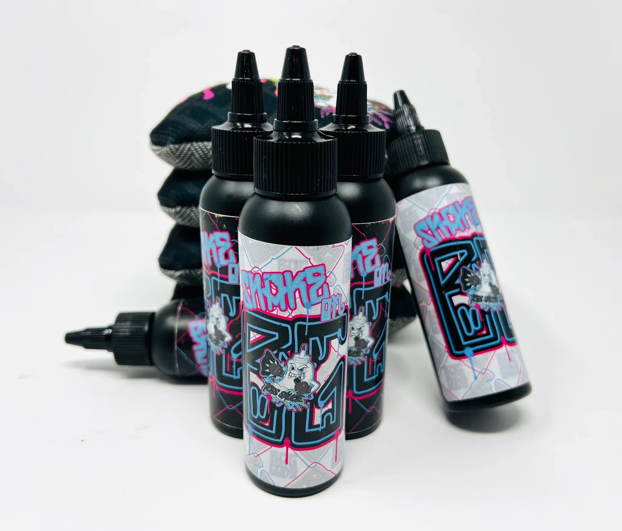 Toss Sauce - BG Snake Oil Edition - detailfoto cornhole board conditioner