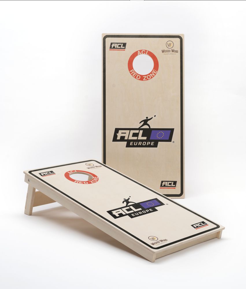 Official American Cornhole League (ACL) ELITE 18MM Cornhole Set - cornhole set in gebruik